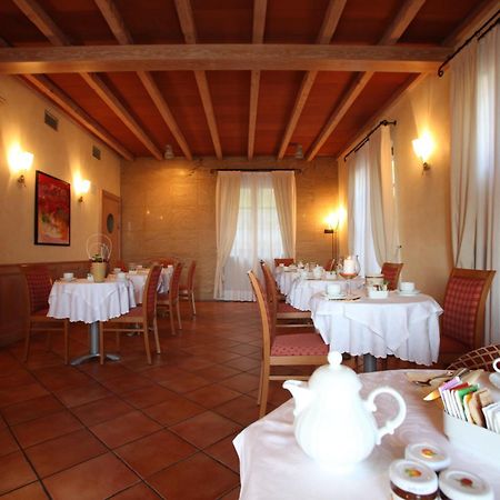 Hotel Camoretti Almenno San Bartolomeo Buitenkant foto