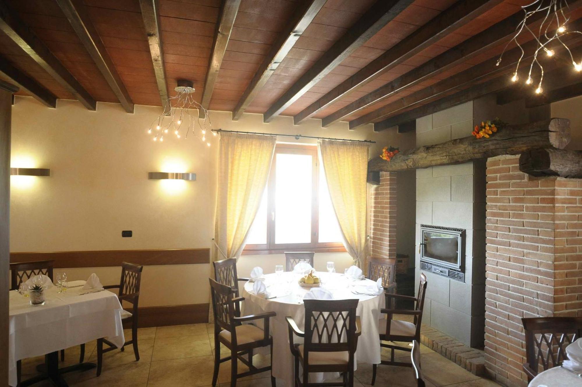 Hotel Camoretti Almenno San Bartolomeo Buitenkant foto