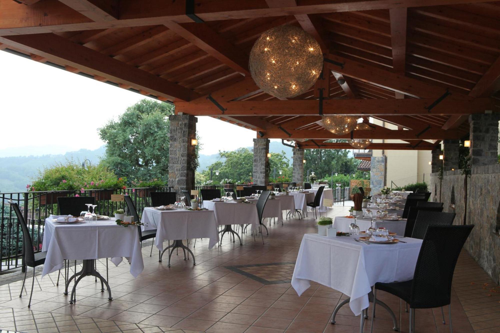 Hotel Camoretti Almenno San Bartolomeo Buitenkant foto