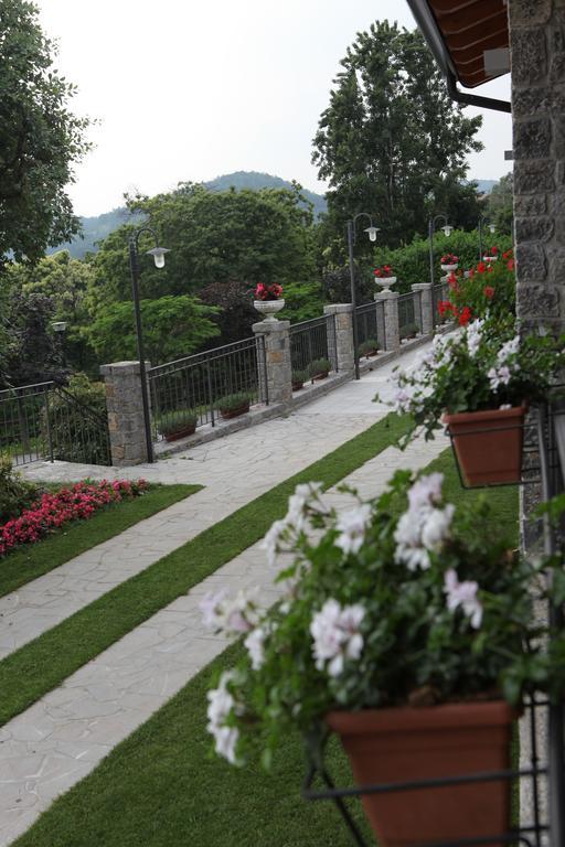 Hotel Camoretti Almenno San Bartolomeo Buitenkant foto